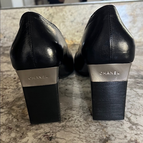 Chanel Black heels - Picture 7 of 17